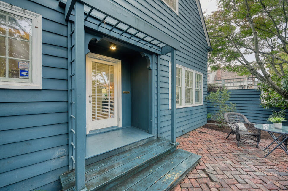Cozy Seattle Central District Home Cozy Seattle Central District Home
