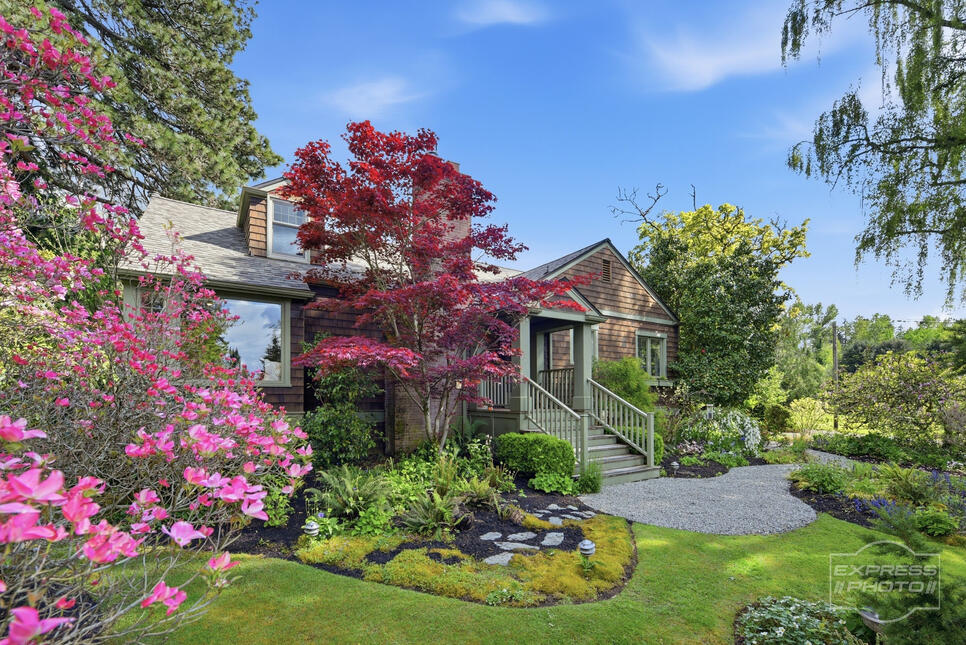 Sammamish Country Home Sammamish Country Home